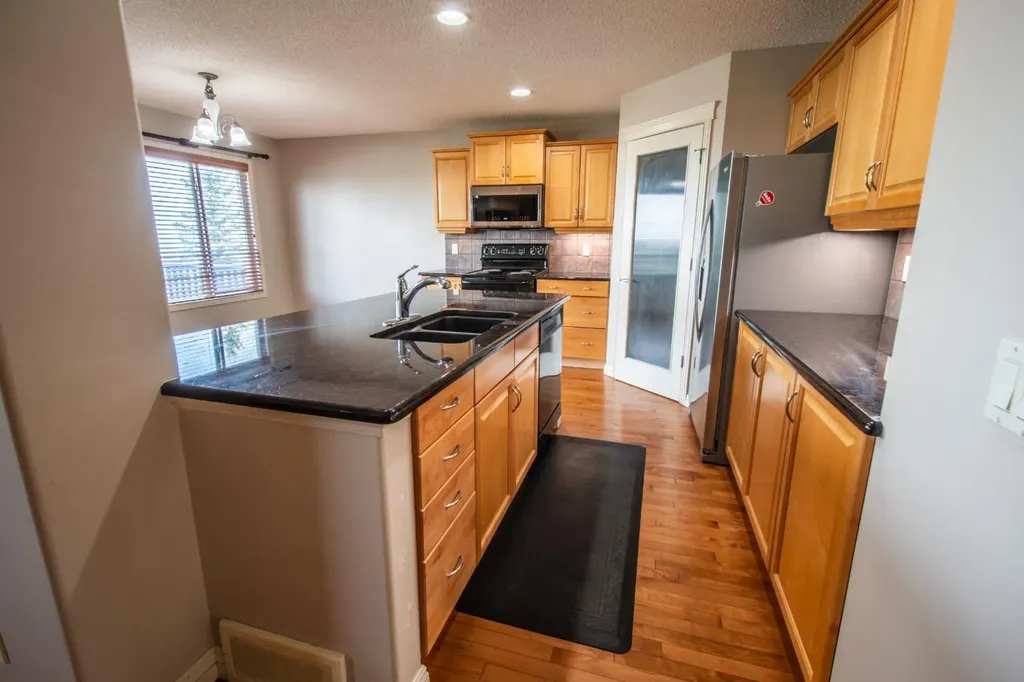 50 Panamount View NW Calgary AB T3K 0A6