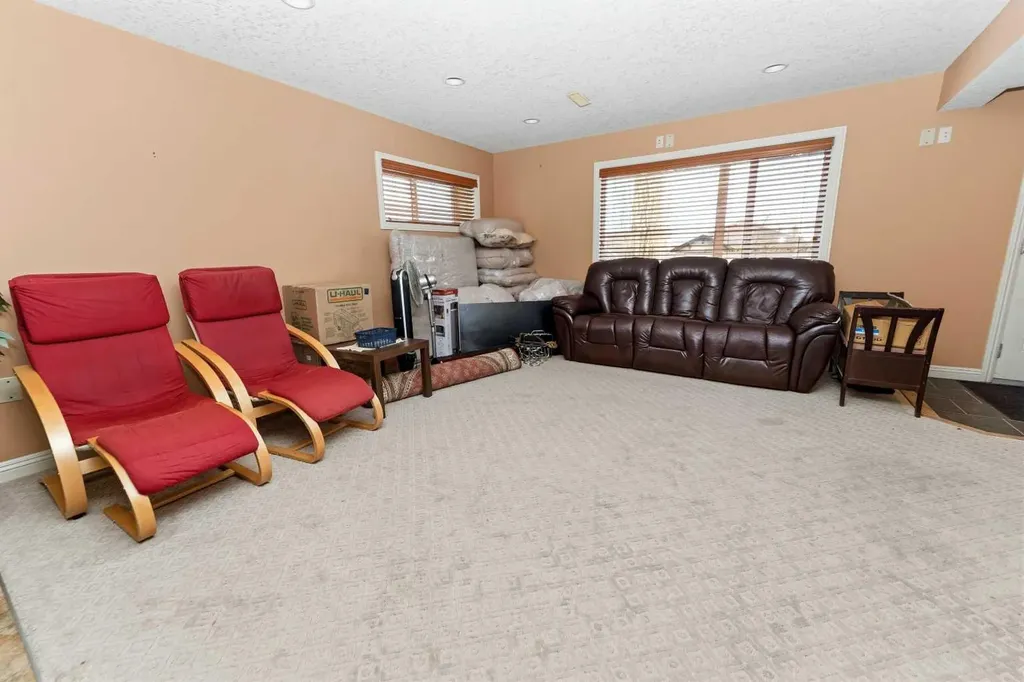 50 Panamount View NW Calgary AB T3K 0A6