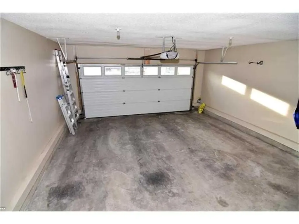 50 Panamount View NW Calgary AB T3K 0A6