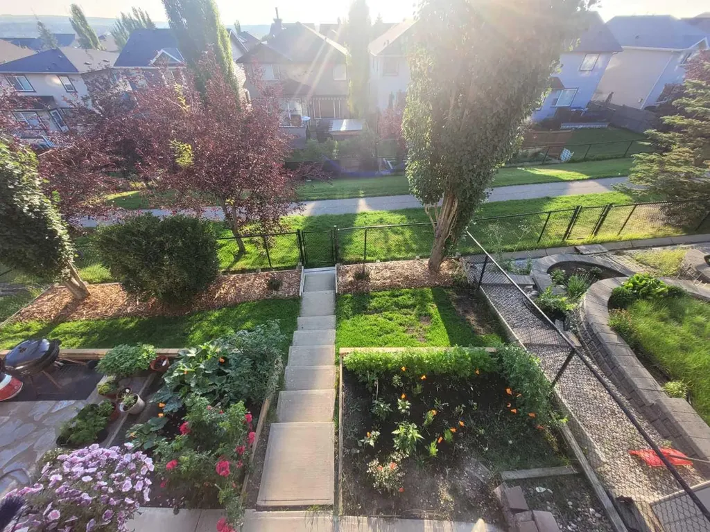 50 Panamount View NW Calgary AB T3K 0A6