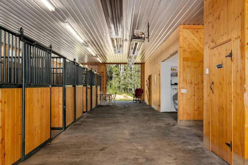 162104 376 Street W Rural Foothills County AB T3Z 3R3