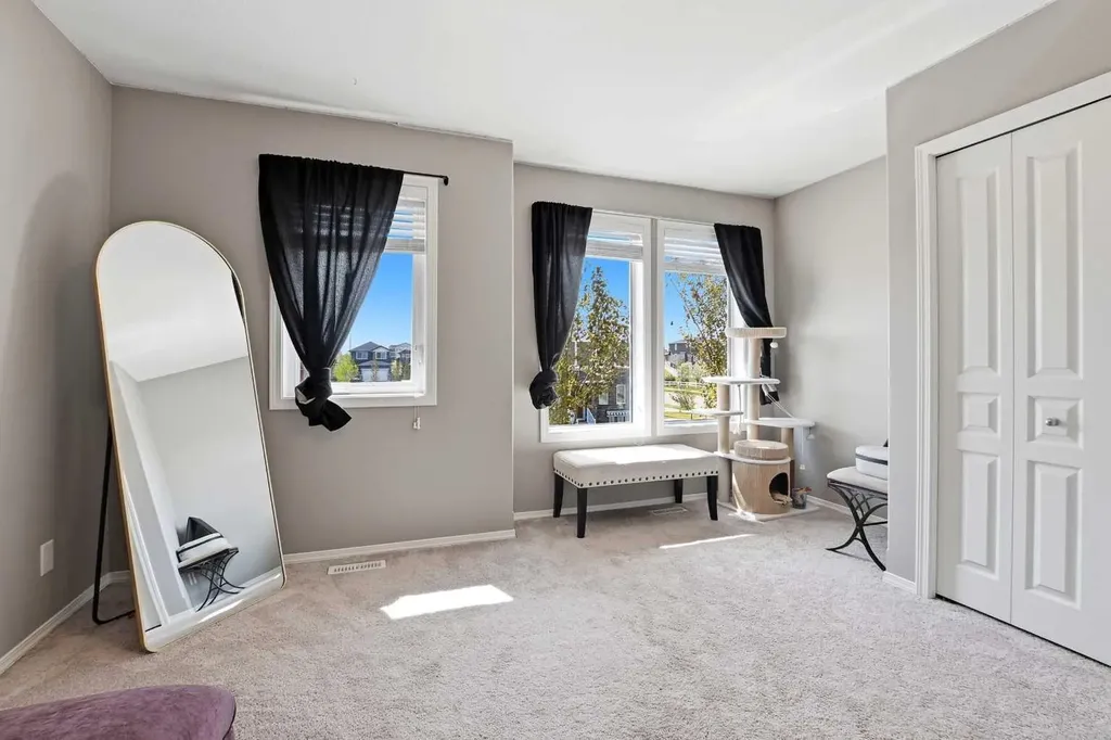 339 Viscount Drive Red Deer AB T4R 0S2