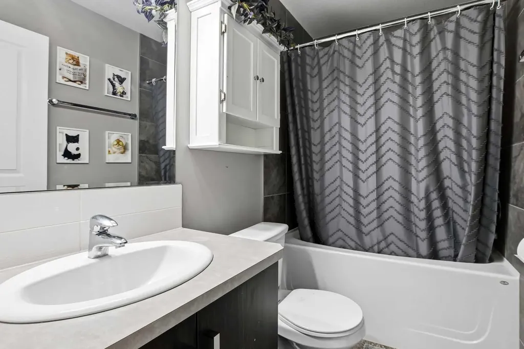 339 Viscount Drive Red Deer AB T4R 0S2