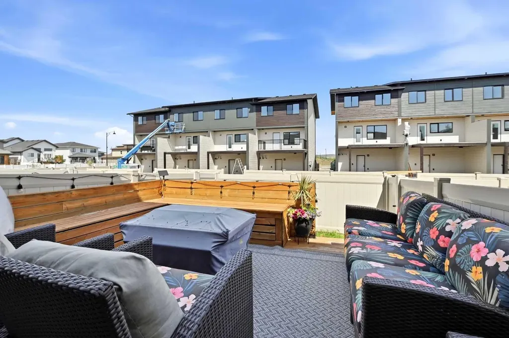339 Viscount Drive Red Deer AB T4R 0S2