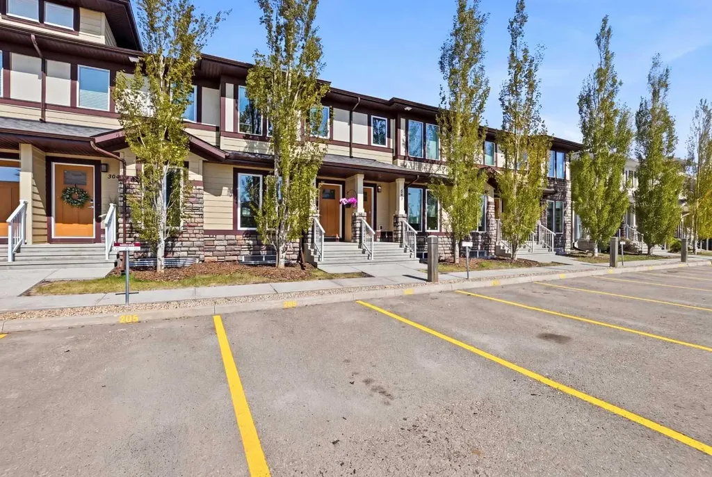 339 Viscount Drive Red Deer AB T4R 0S2