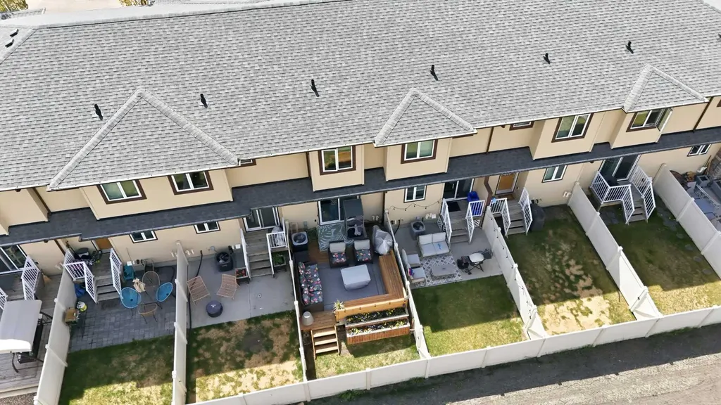 339 Viscount Drive Red Deer AB T4R 0S2