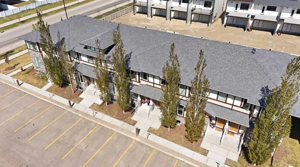 339 Viscount Drive Red Deer AB T4R 0S2
