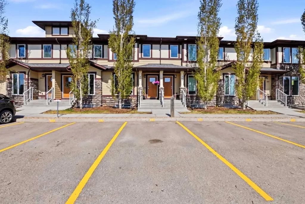 339 Viscount Drive Red Deer AB T4R 0S2