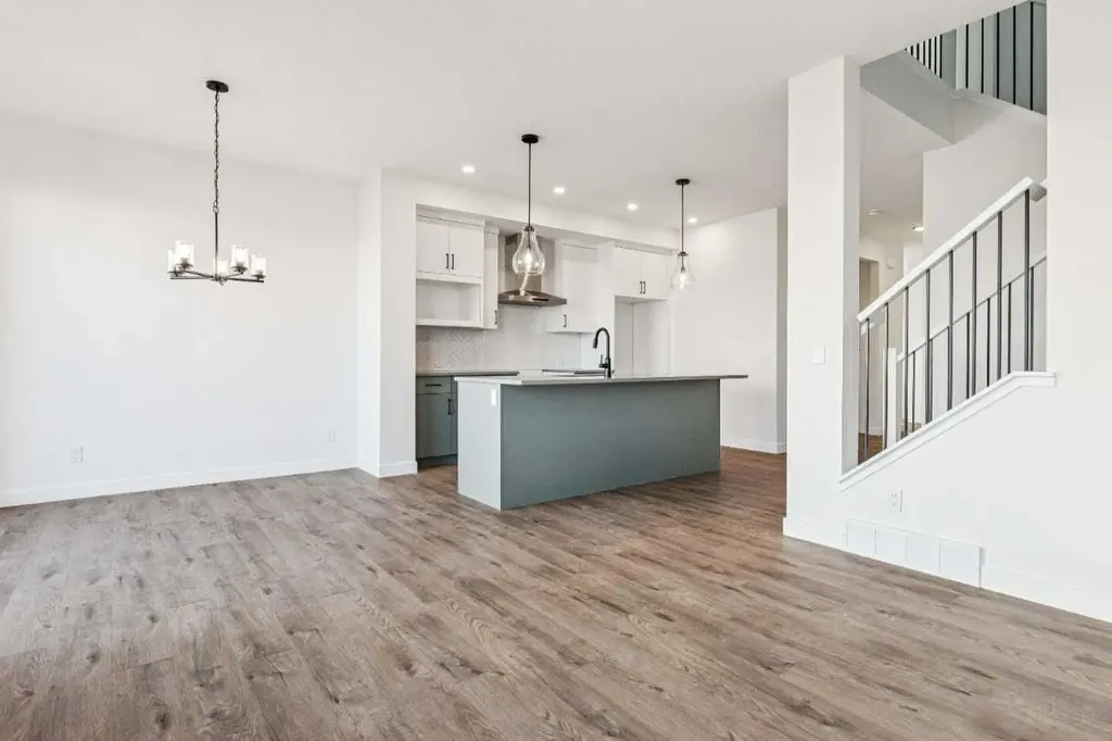 206 Sora Way SE Calgary AB T3S0V5
