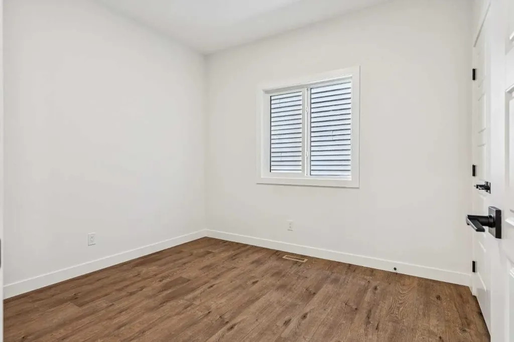 206 Sora Way SE Calgary AB T3S0V5
