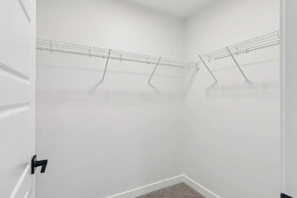 206 Sora Way SE Calgary AB T3S0V5