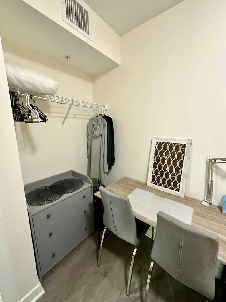 10 Brentwood Common NW Calgary AB T2L 2J9