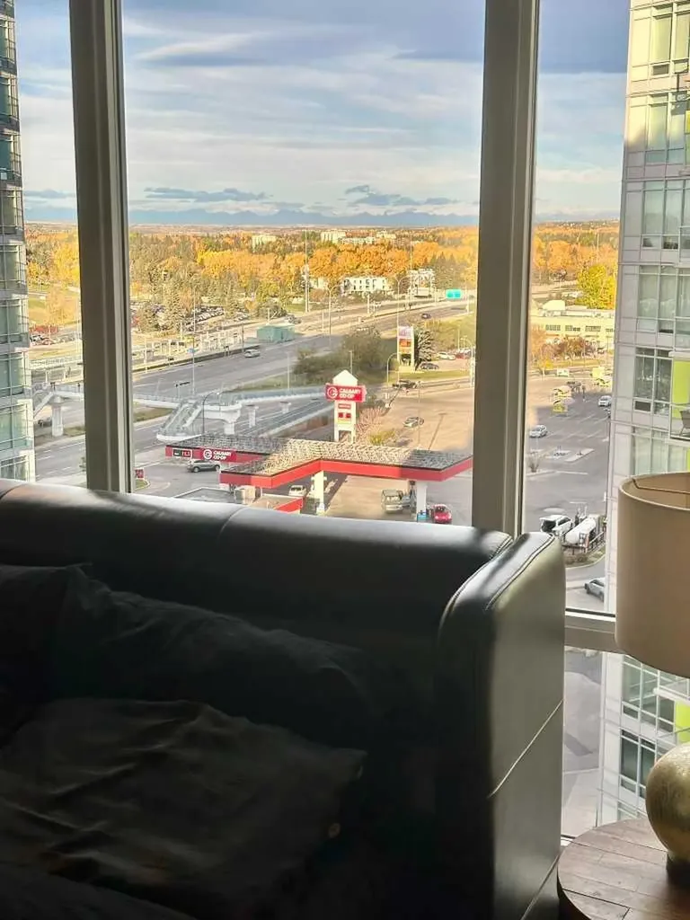 10 Brentwood Common NW Calgary AB T2L 2J9