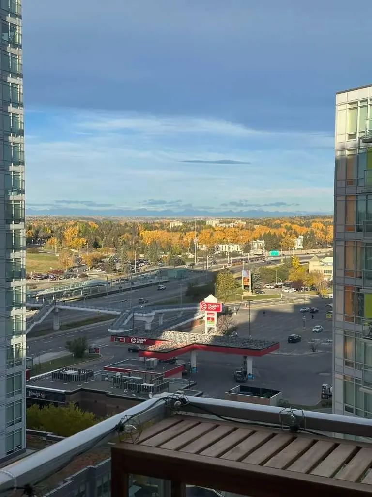 10 Brentwood Common NW Calgary AB T2L 2J9