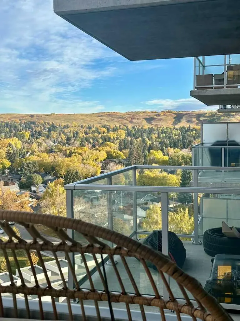 10 Brentwood Common NW Calgary AB T2L 2J9