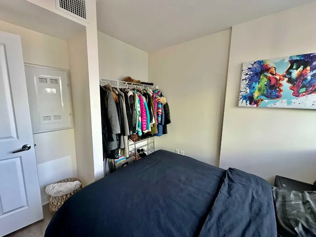 10 Brentwood Common NW Calgary AB T2L 2J9