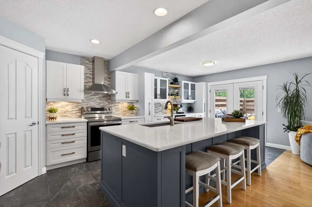 2063 Sagewood Rise SW Airdrie AB T4B 3N2