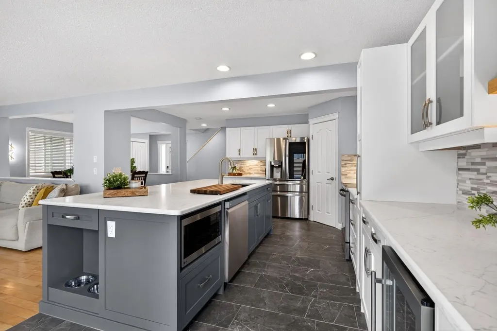 2063 Sagewood Rise SW Airdrie AB T4B 3N2