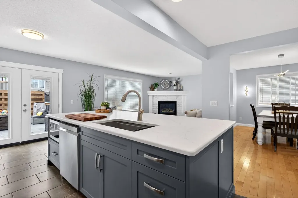 2063 Sagewood Rise SW Airdrie AB T4B 3N2
