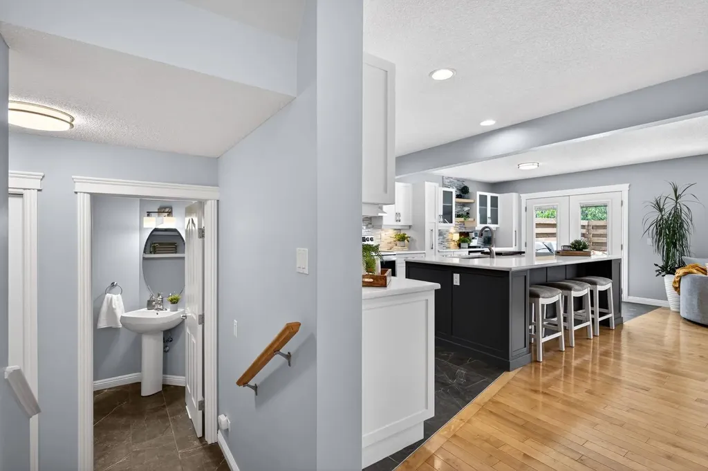 2063 Sagewood Rise SW Airdrie AB T4B 3N2