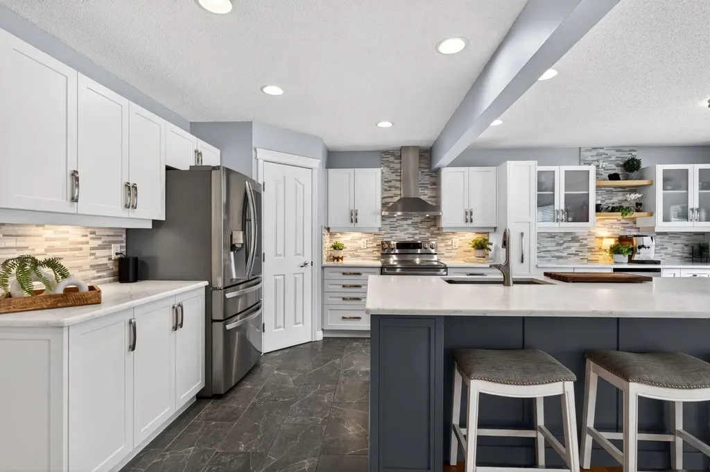 2063 Sagewood Rise SW Airdrie AB T4B 3N2