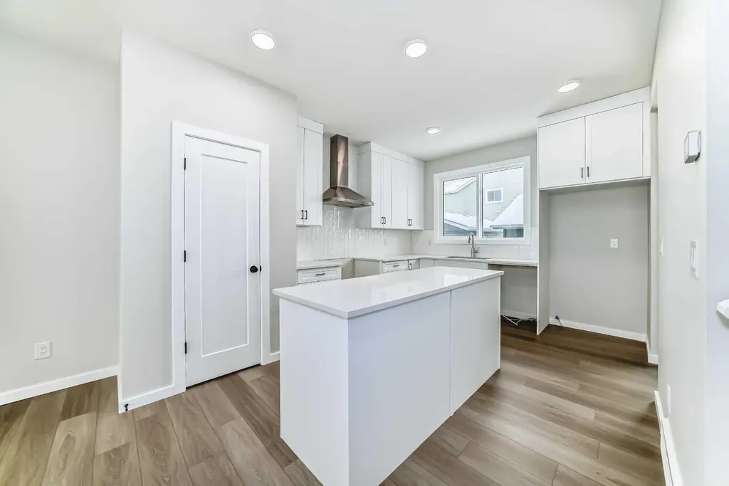 36 Savanna Place NE Calgary AB T3J 5P8