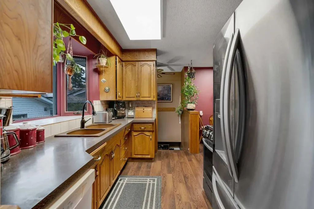 3027 Brentwood Boulevard NW Calgary AB T2L 1J6