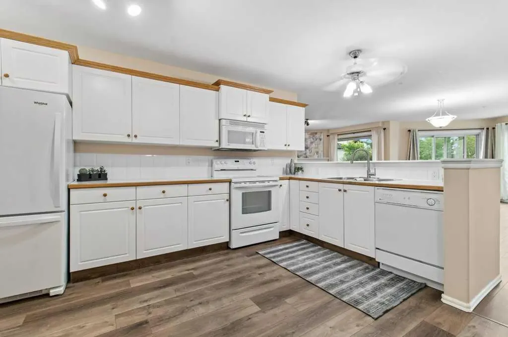 6118 53 Avenue Red Deer AB T4N 6P7