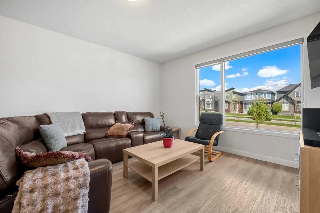 149 Belmont Boulevard SW Calgary AB T2X 4W2