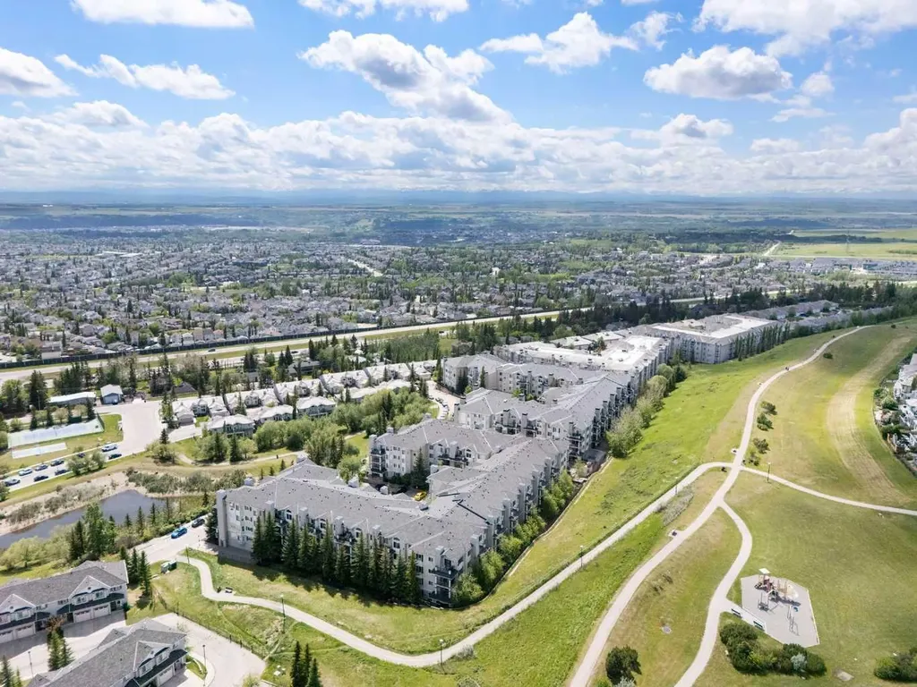 369 Rocky Vista Park NW Calgary AB T3G 5K7