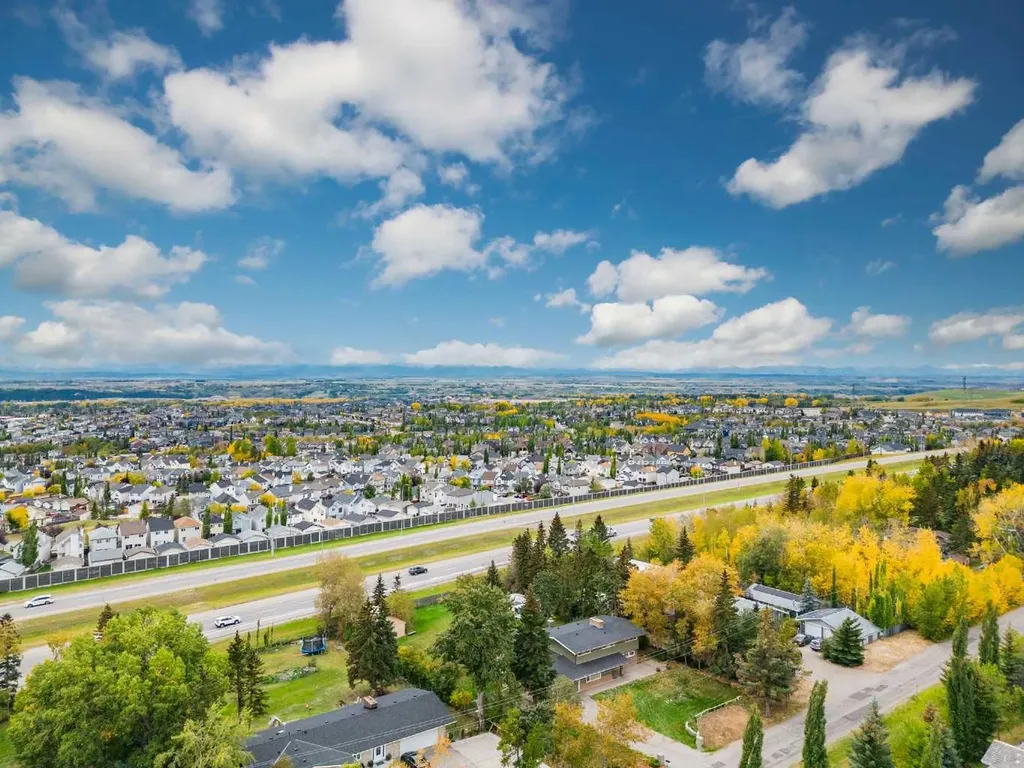 369 Rocky Vista Park NW Calgary AB T3G 5K7