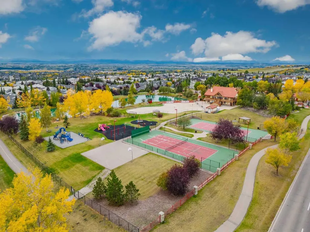 369 Rocky Vista Park NW Calgary AB T3G 5K7
