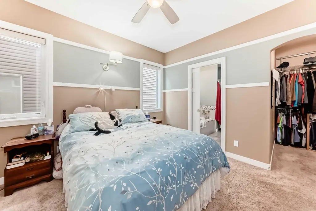 12 Beardsley Crescent Lacombe AB T4L 0G4