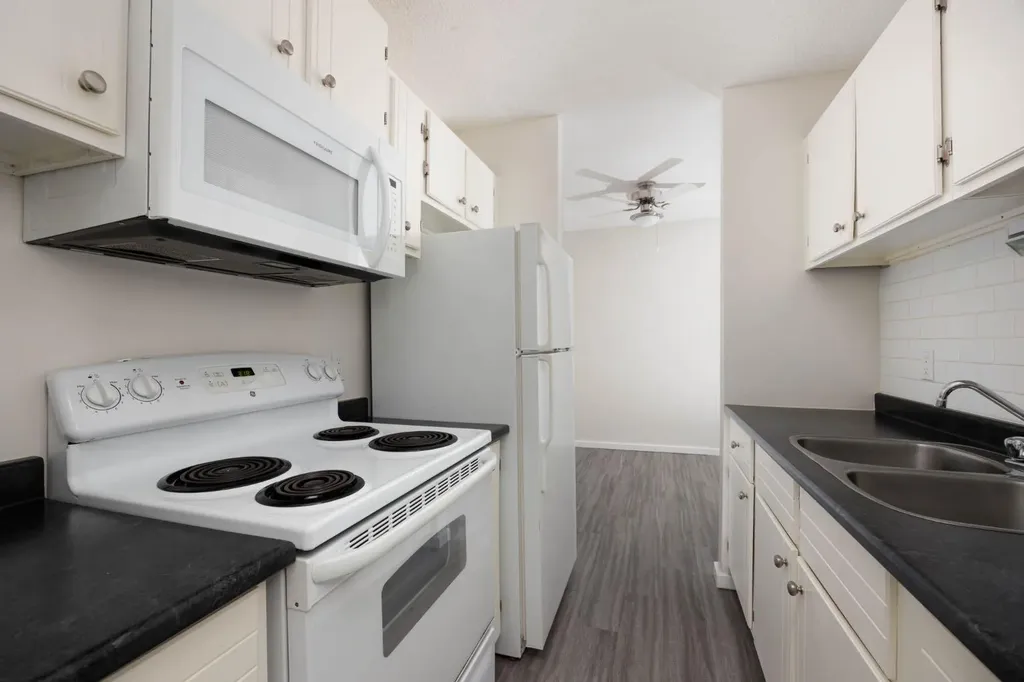 11721 Macdonald Drive Fort Mcmurray AB T9H4H1