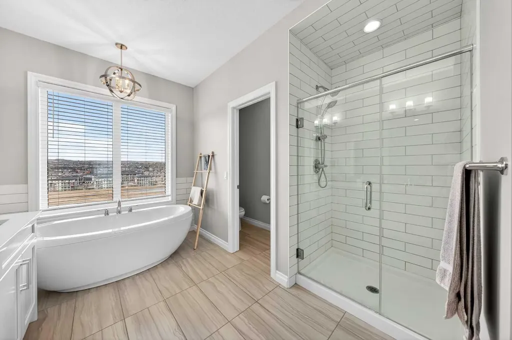 396 Evansborough Way NW Calgary AB T3P 0R3