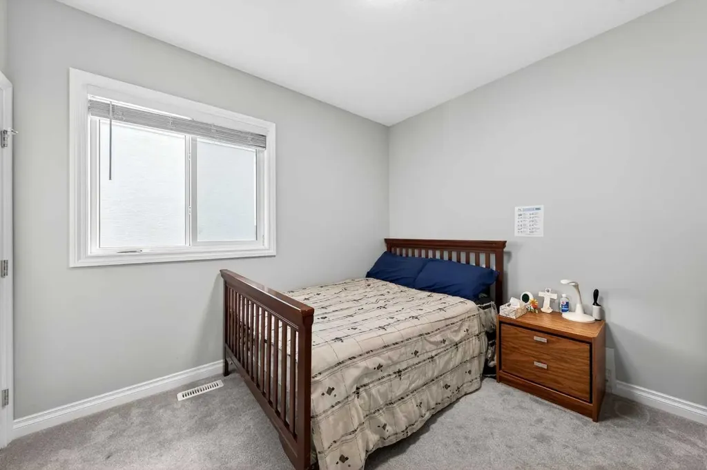 396 Evansborough Way NW Calgary AB T3P 0R3