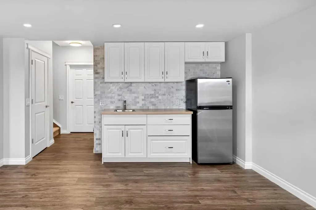 396 Evansborough Way NW Calgary AB T3P 0R3