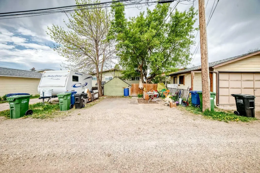 112 Albert Street SE Airdrie AB T4B 0R5