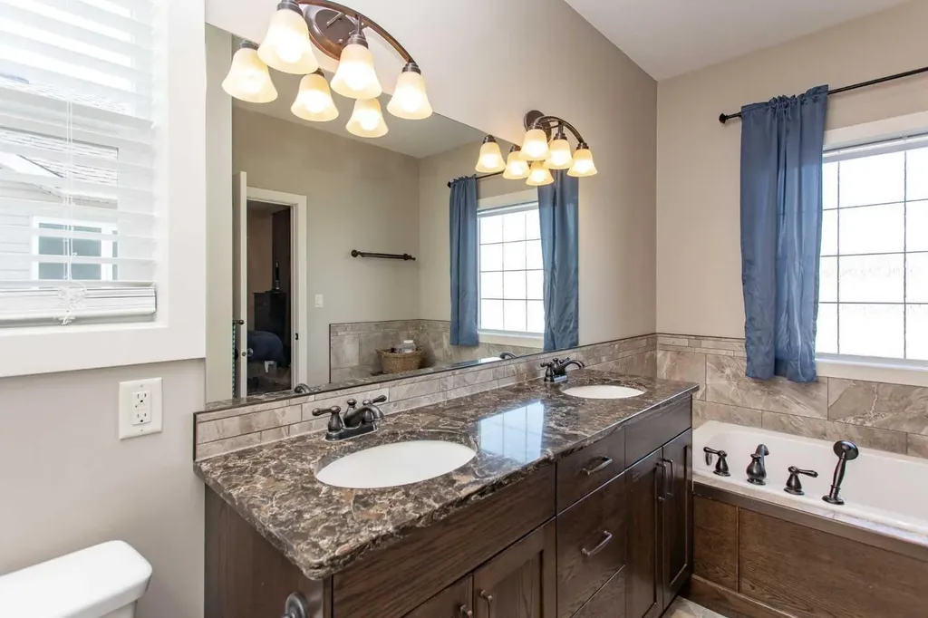 101 Coachman Way Blackfalds AB T4M 0B4