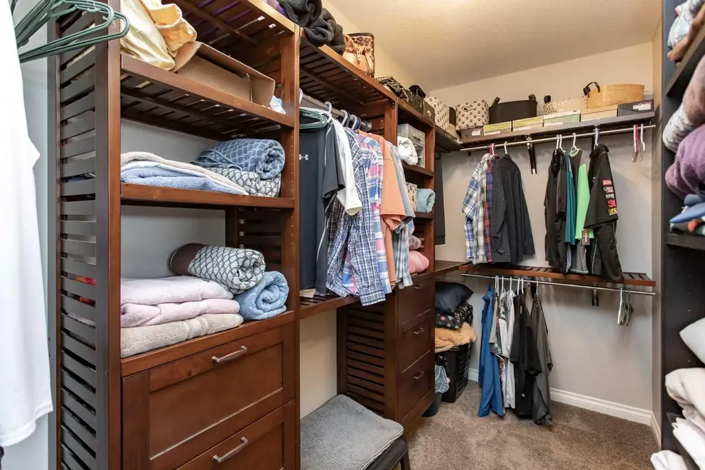 101 Coachman Way Blackfalds AB T4M 0B4
