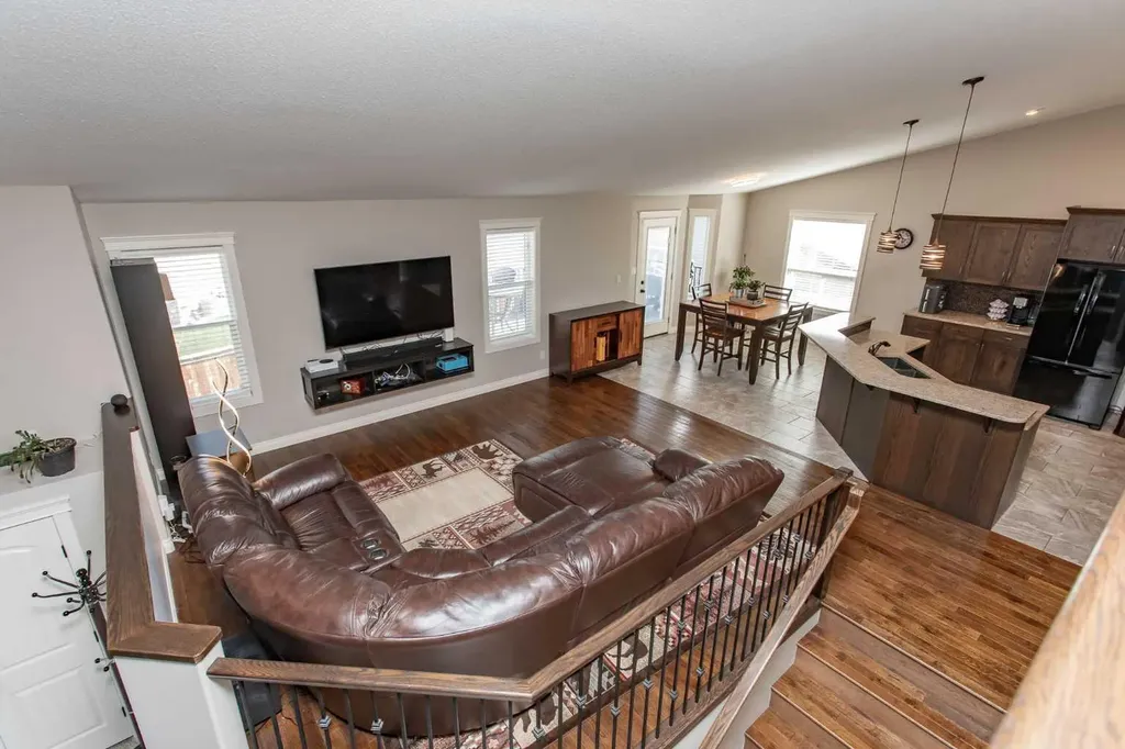 101 Coachman Way Blackfalds AB T4M 0B4