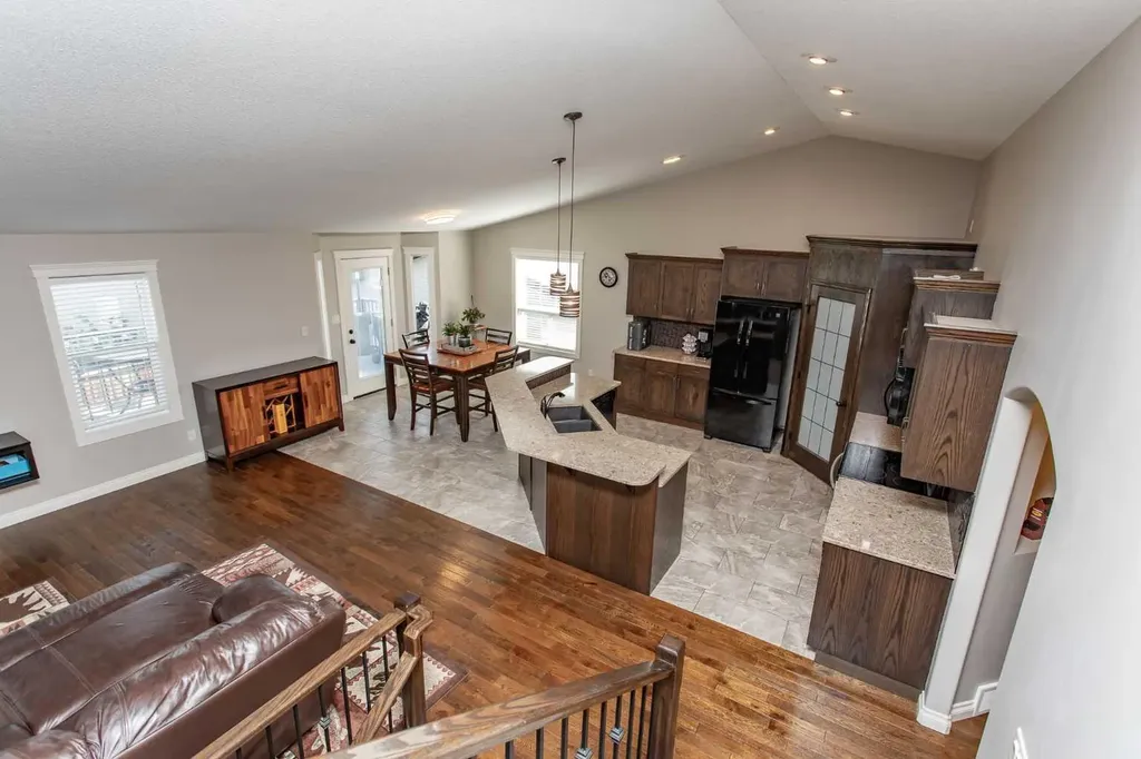 101 Coachman Way Blackfalds AB T4M 0B4