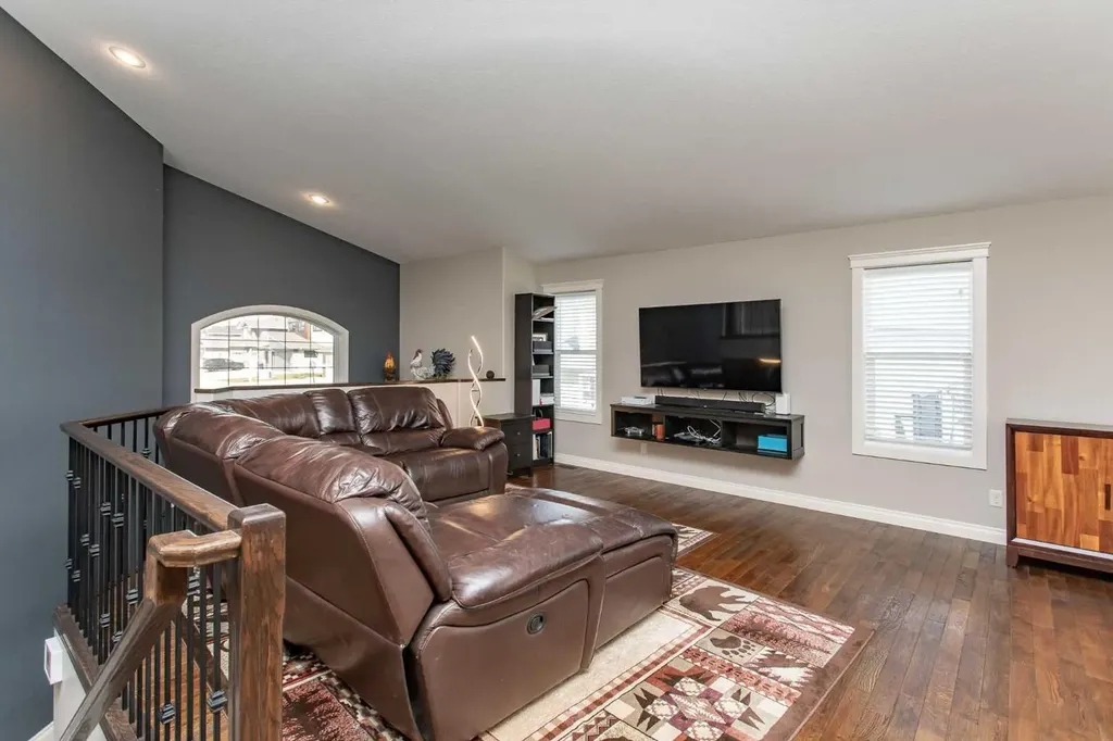 101 Coachman Way Blackfalds AB T4M 0B4