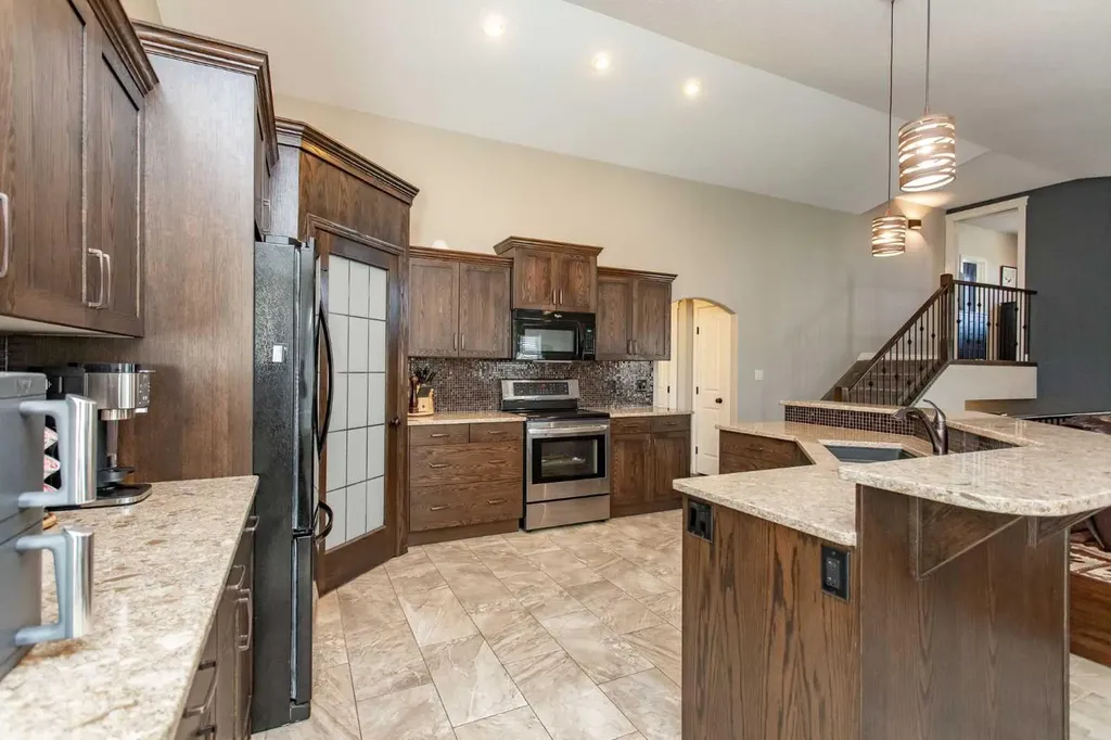 101 Coachman Way Blackfalds AB T4M 0B4