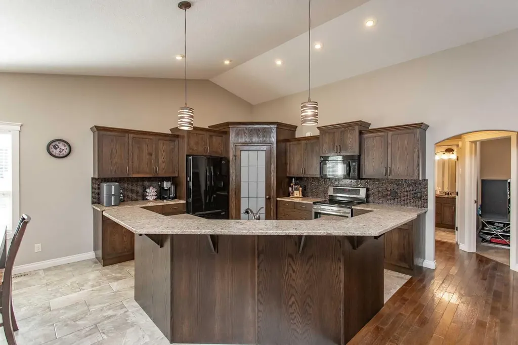 101 Coachman Way Blackfalds AB T4M 0B4