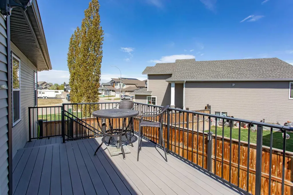 101 Coachman Way Blackfalds AB T4M 0B4