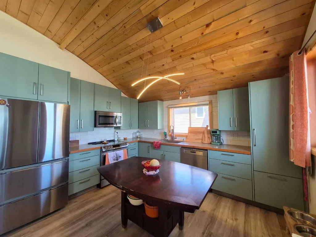 25054 South Pine Lake Road Rural Red Deer County AB T0M1R0
