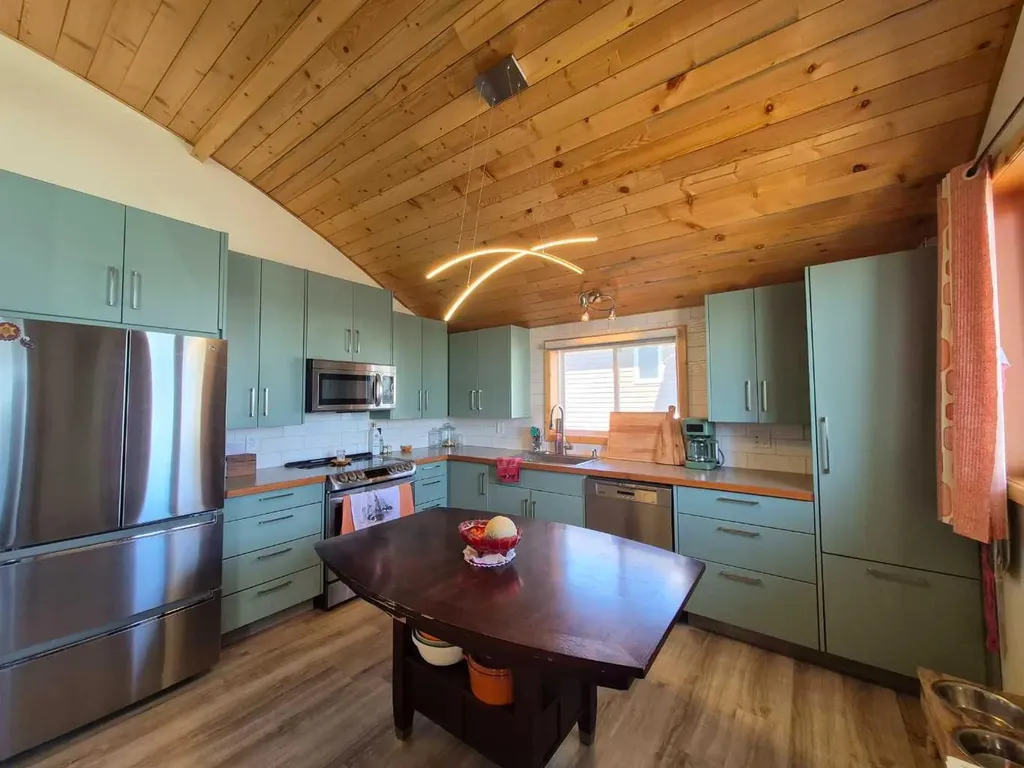 25054 South Pine Lake Road Rural Red Deer County AB T0M1R0