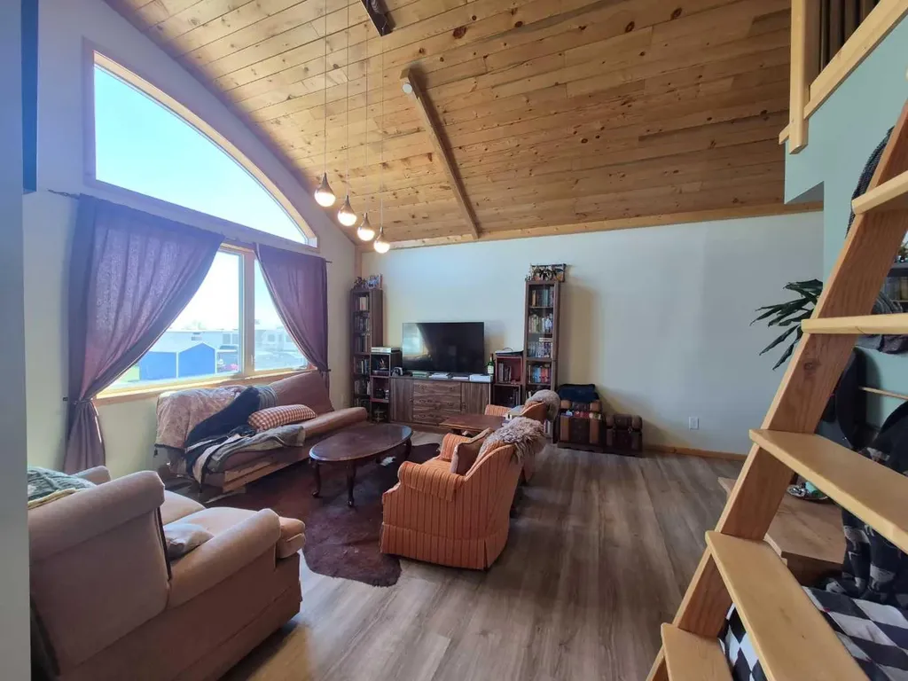 25054 South Pine Lake Road Rural Red Deer County AB T0M1R0