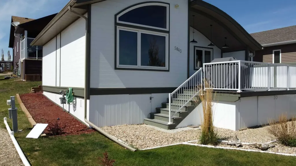 25054 South Pine Lake Road Rural Red Deer County AB T0M1R0